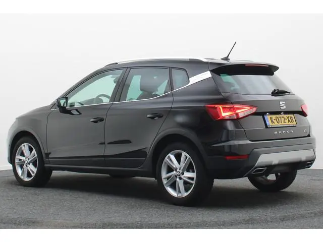 SEAT Arona 1.0 TSI Xcellence Business Intense Automaat LED, Apple Carplay, ACC, Camera, Sfeerverlich...