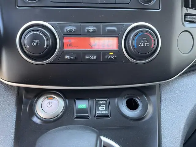 Nissan NV200