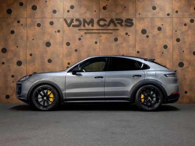 Porsche Cayenne Coupé 4.0 Turbo E-Hybrid GT | Burmester | 18-weg | Bijrijdersdisplay | Achterasbest....