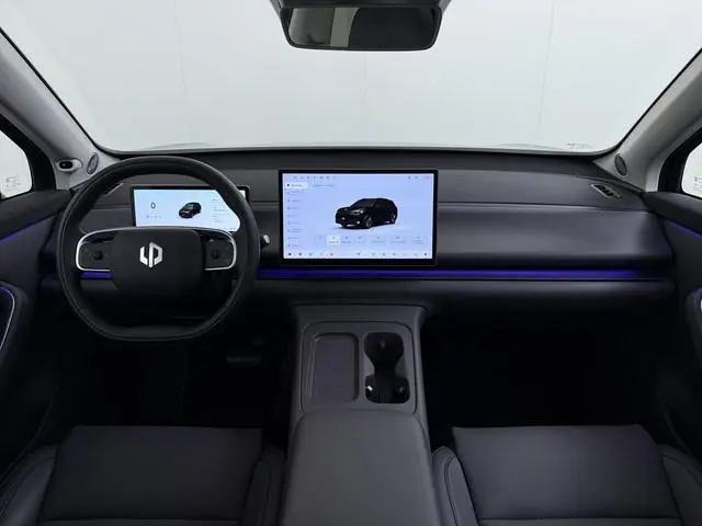 Leapmotor C10