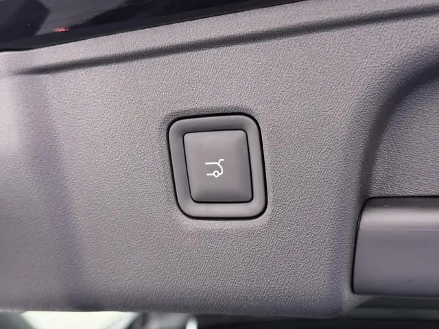 Leapmotor C10