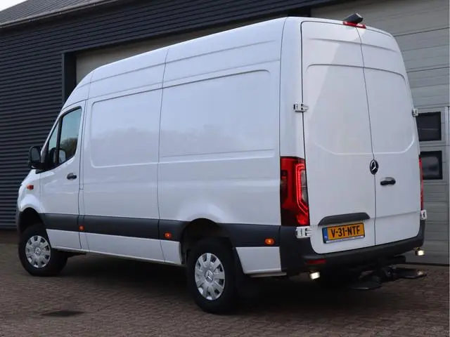 Mercedes-Benz Sprinter 316 CDI Automaat - 4x4 AWD - Euro 6 - L2H2 - MBUX - Bott Inrichting - 220 omv...