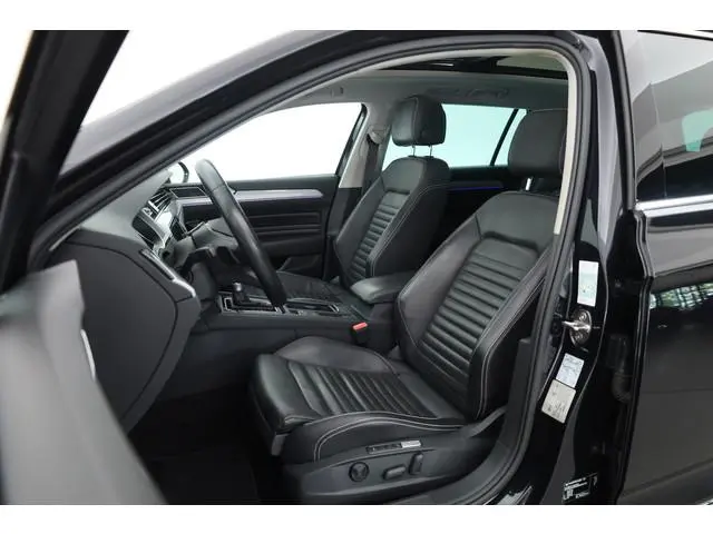 Volkswagen Passat Variant 1.4 TSI PHEV GTE Business | Pano | HUD | Leder | Elek. Trekhaak | Camera |...
