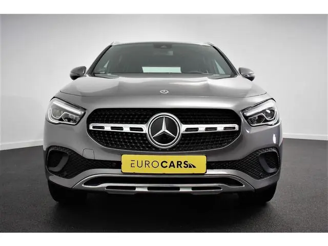 Mercedes-Benz GLA-klasse 200 Progressive Automaat  Navigatie Climate control Cruise Control LED Elek...