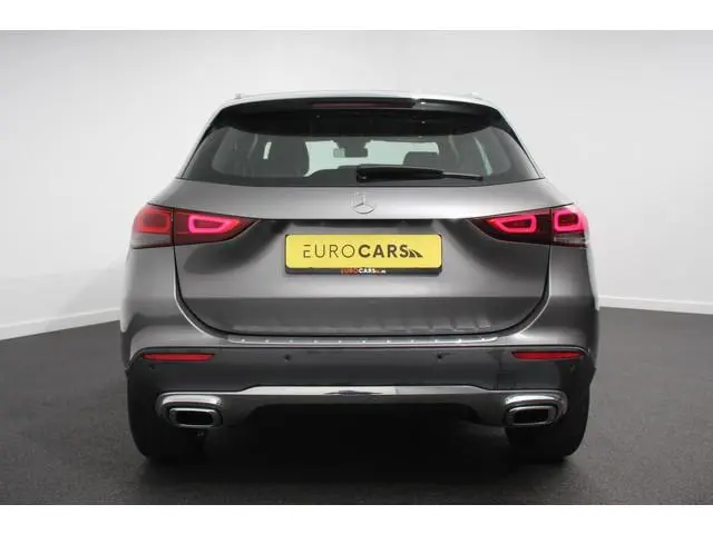 Mercedes-Benz GLA-klasse 200 Progressive Automaat  Navigatie Climate control Cruise Control LED Elek...