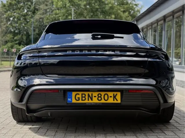 Porsche Taycan Sport Turismo 79 kWh