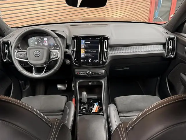 Volvo XC40 1.5 T4 Recharge R-Design