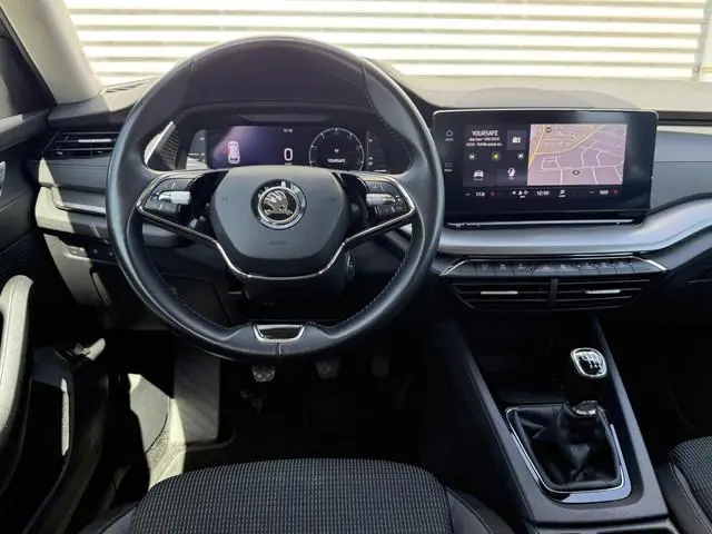 Skoda Octavia Combi 1.0 TSI Business Edition 2e Eigenaar|Clima|Cruise|Carplay|Elek achterklep|PDC V+...