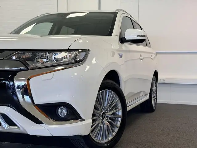 Mitsubishi Outlander 2.4 PHEV S-Edition | Trekhaak |
