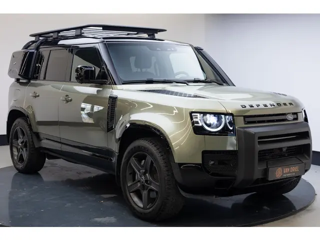 Land Rover Defender 110 2.0 P300e 110 X-Dynamic SE