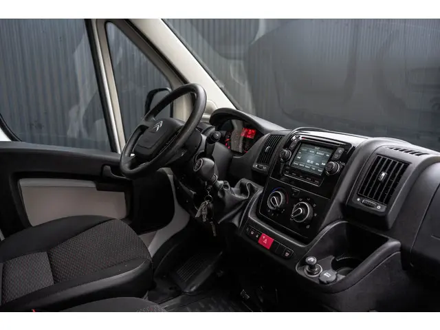 Citroën Jumper **2.0 BlueHDi  | Bakwagen | Uniek laadsysteem | Camera | Cruise | Navi | Airco**