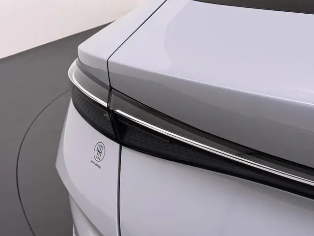 BYD SEAL