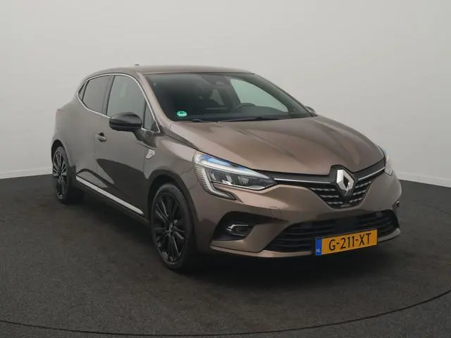 Renault Clio TCe 130 EDC Initiale Paris - RIJKLAARPRIJS - 360 Camera - Lederen bekleding - Stoelverw...