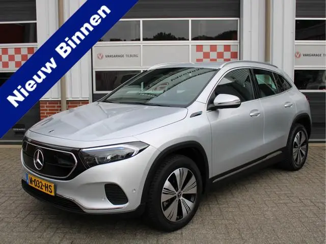 Mercedes-Benz EQA 250 Business Solution Luxury 67 kWh SOH96,5%/ 1e Eig/Camera/PDC/Stoelverw./Half Le...
