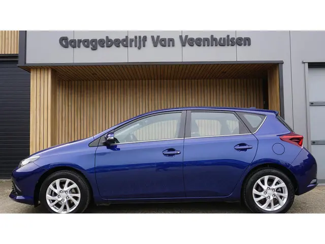 Toyota Auris 1.2T 115pk Aspiration Clima Trekhaak 16inch LM *117132km* NL auto Cruise Navi *2de eign...