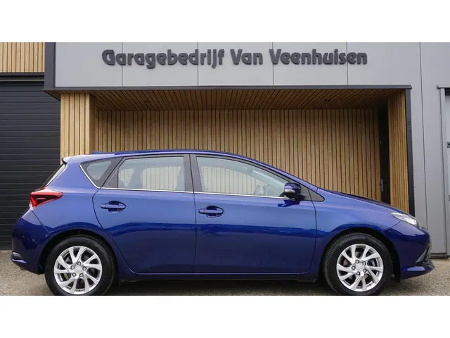 Toyota Auris 1.2T 115pk Aspiration Clima Trekhaak 16inch LM *117132km* NL auto Cruise Navi *2de eign...