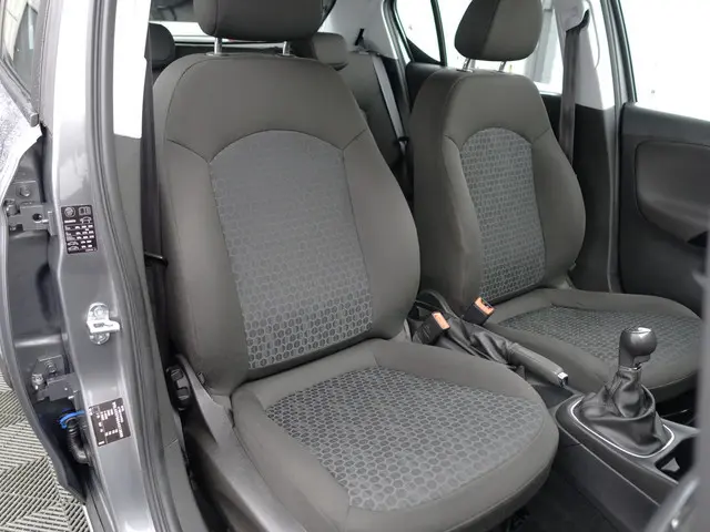 Opel Corsa 1.0 Turbo Edition- Clima, Cruise, Trekhaak, Design Interieur, Sport Pakket