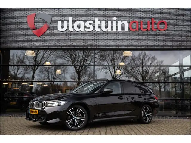 BMW 3-serie Touring 330e xDrive M-sport , Super sportstoelen, Panoramadak, Adap. cruise,