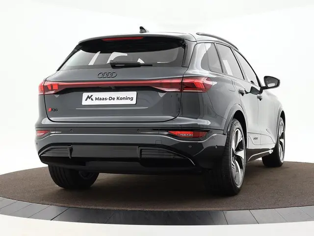 Audi Q6 e-tron S edition (B1) e-tron perf 225kW/306pk 100Kwh Hat Audi Q6 e-tron S edition performanc...