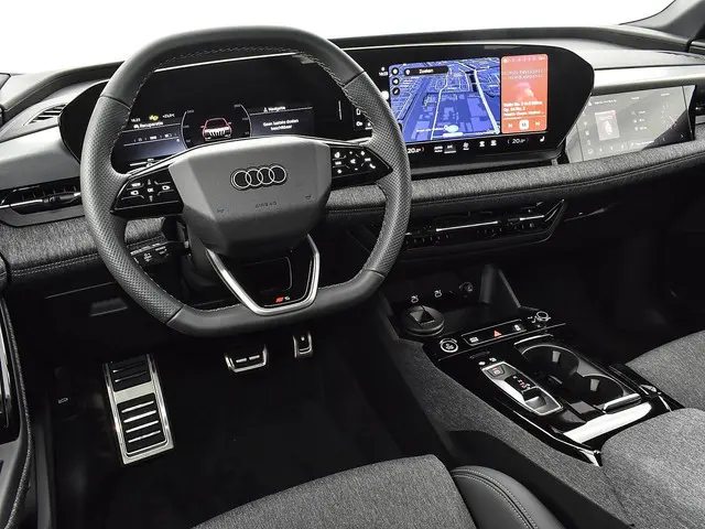 Audi Q6 e-tron S edition (B1) e-tron perf 225kW/306pk 100Kwh Hat Audi Q6 e-tron S edition performanc...