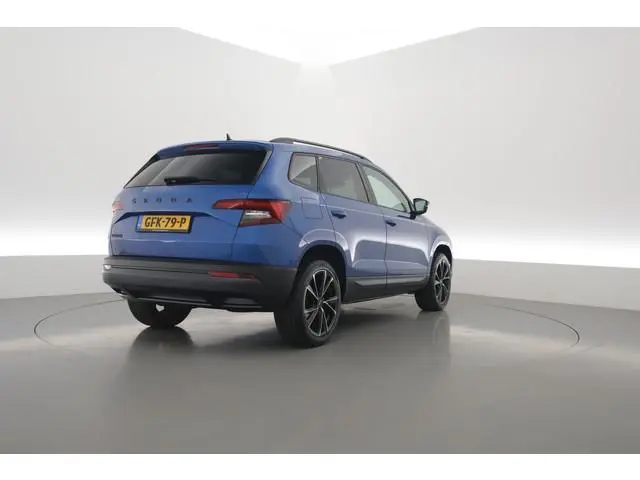 ŠKODA Karoq 1.0 TSI Business Edition | Rijklaar !! | Cruise | 18'' | All Seasons | PDC | DAB | Airco...