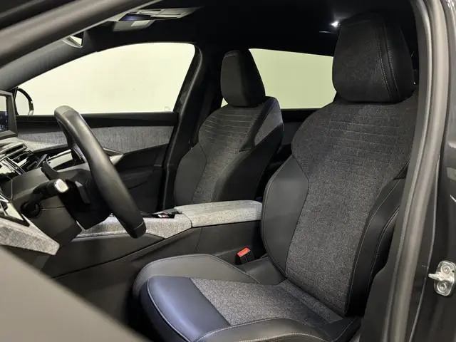 Peugeot 5008 1.2 Hybrid 136pk Allure Automaat Navigatie Cruise control Climate control LED Parkeerse...