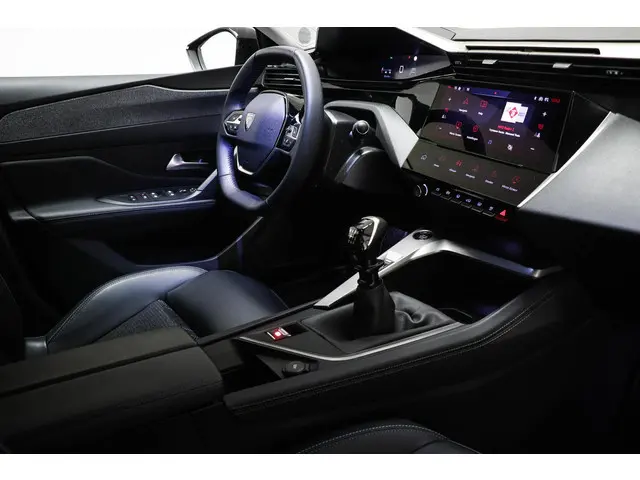 Peugeot 308 1.2 PureTech Allure Pack Business | ERGO COMFORT | CONNECTED SERVICES | DRAADLOZE LADER...