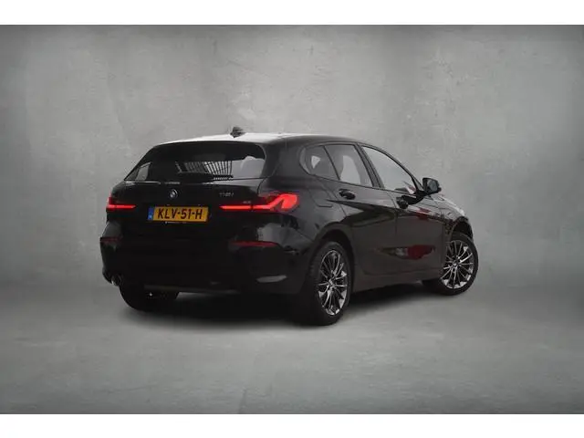 BMW 1-serie 118i | Leder | Apple Carplay | Stoelverw. | ACC