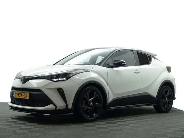 Toyota C-HR 1.8 Hybrid Dynamic Sport Aut- Full Maxton Design, Two Tone, Smoke PPF, Xenon Led, Camera...