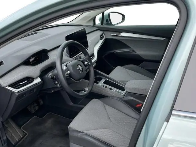 Skoda Enyaq iV 80 Limited Edition 204pk | Navigatiesysteem full map | Warmtepomp | Voorstoelen verwa...