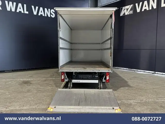 Ford Transit 2.0 TDCI 130pk Bakwagen Laadklep Euro6 Airco | Cruisecontrol | Verwarmde voorruit Bijri...