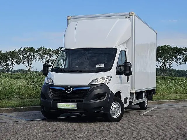 OPEL MOVANO 2.2 bakwagen laadklep!