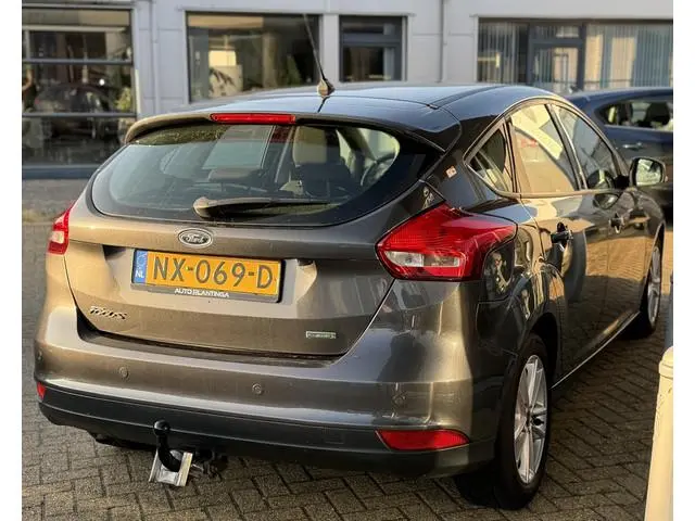 Ford Focus 1.0 Lease Edition 125PK | 2e Eigenaar | NL AUTO | NAP | Trekhaak | Navigatie | Airco | Cr...