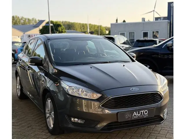 Ford Focus 1.0 Lease Edition 125PK | 2e Eigenaar | NL AUTO | NAP | Trekhaak | Navigatie | Airco | Cr...