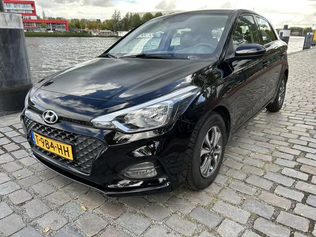 Hyundai i20 1.2 HP i-Motion Comfort 89.000 km ! airco/ecc keurige auto