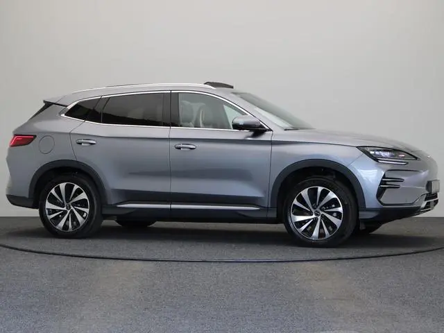 BYD SEAL U