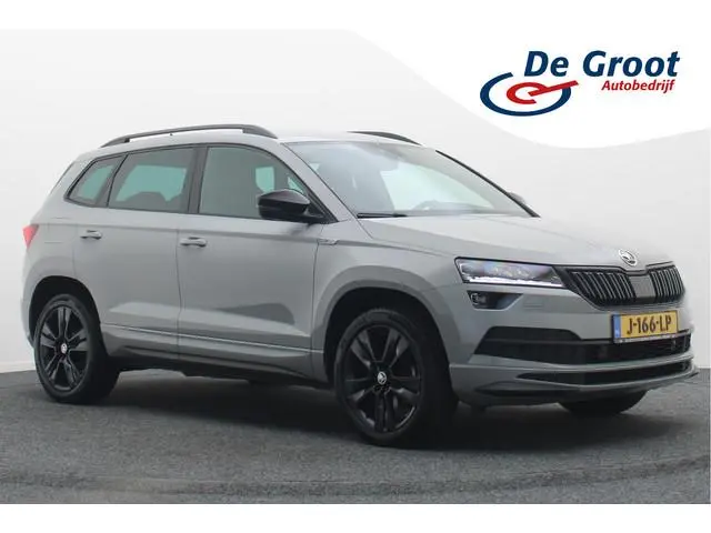 ŠKODA Karoq 1.5 TSI ACT Sportline Business Camera, Virtual Cockpit, Trekhaak, Canton Sound, Keyless,...