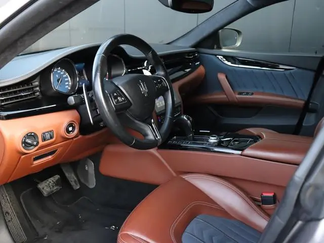 Maserati Quattroporte