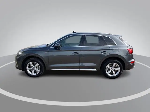 Audi Q5 50 TFSIe 220kW/299PK S Line · Panoramadak · Camera · Apple/Android Car Play · Adaptive Cruis...