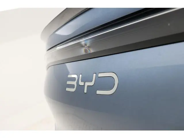 BYD SEALION