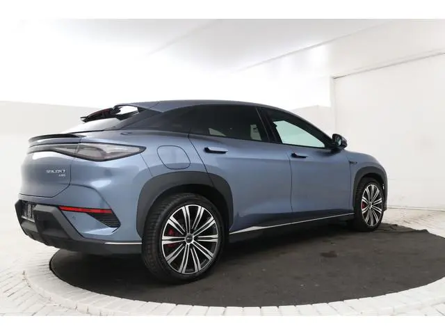 BYD SEALION