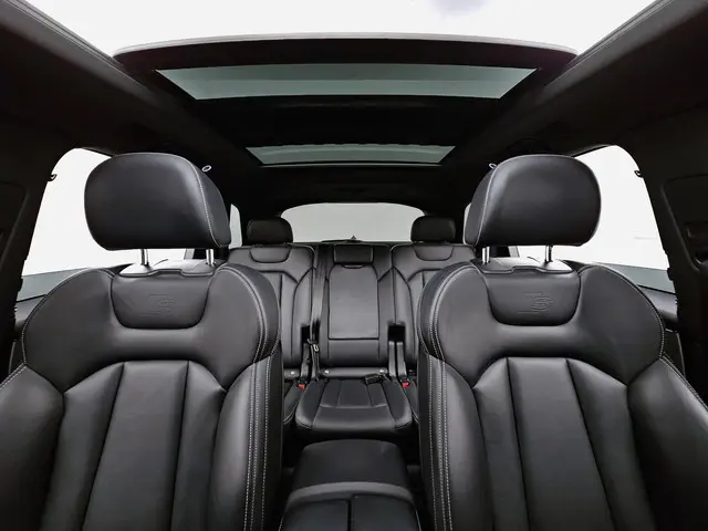 Audi Q7 3.0 TDI e-tron 375pk quattro Sport Black Optic Panoramadak, Bose audio, Matrix, Sfeerverlich...