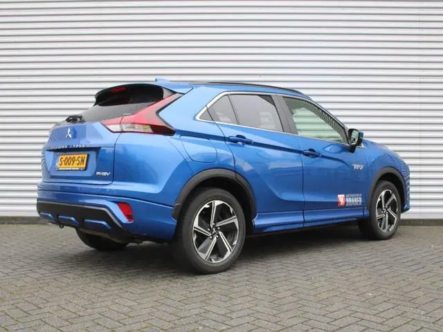 Mitsubishi Eclipse Cross 2.4 PHEV Instyle | BTW Auto | Stuur-/stoelverwarming | Leder | HUD | LED |...