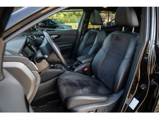 Nissan Qashqai 1.2 Tekna , Panoramadak, Trekhaak, 360-camera, Elek. stoelen