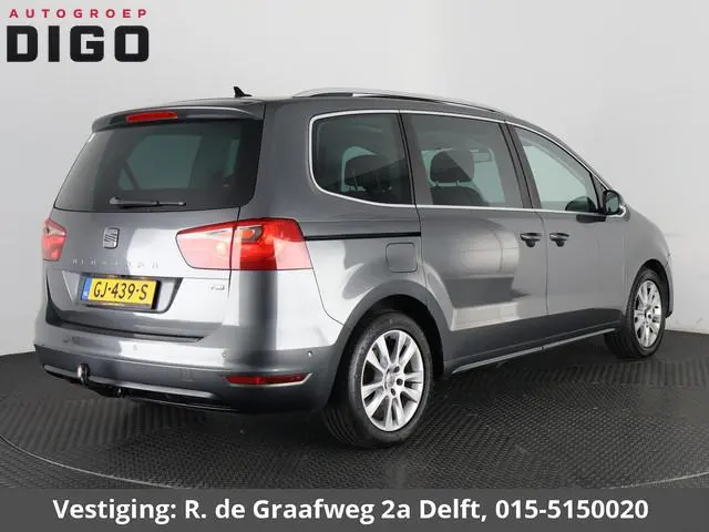 SEAT Alhambra 1.4 TSI Style Business 7persoons | Trekhaak | Schuif-/Kanteldak | Navigatie | Camera |...