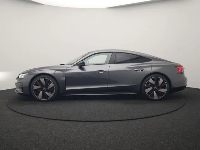 Audi e-tron GT 93 kWh 476pk Dealer O.H | Panodak | Head Up | Adaptive Cruise | 360 Camera | Laser LE...