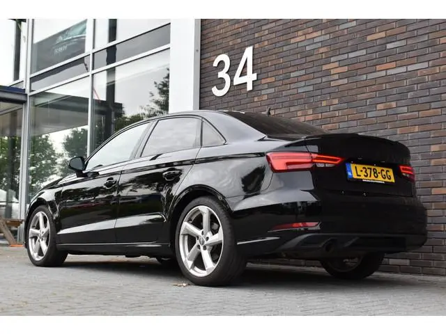 Audi A3 Limousine 1.0 TFSI S Line
