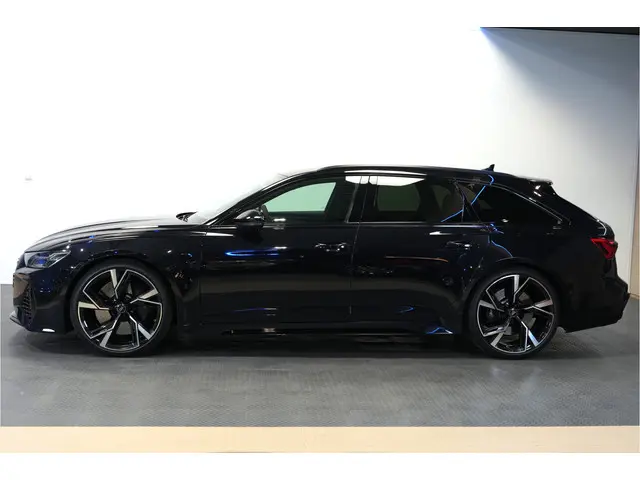 Audi RS6 Avant 4.0 TFSI 441kW/600pk Aut8 Quattro Performance LUCHTVERING + SOFTCLOSE + BANG&OLUFSEN...