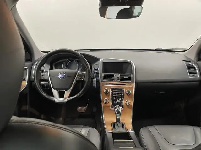 Volvo XC60 2.0 T5 245pk AUT8 Summum Schuifdak/ Leer/ Mem stoel/ Camera/ Verw. voorruit