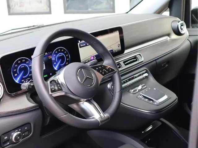 Mercedes-Benz EQV